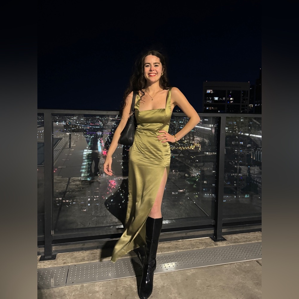 Meet your Posher, Gabi